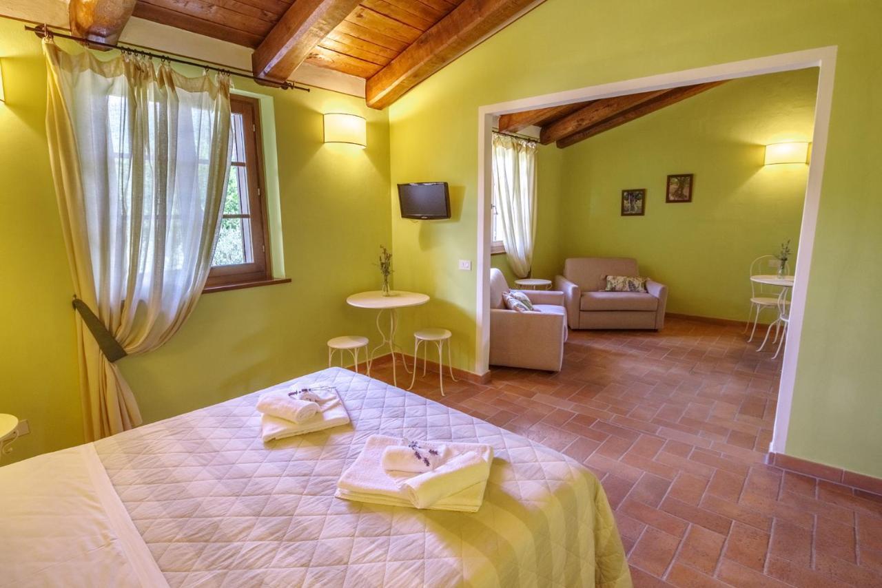 Agriturismo Le Vigne Foligno Bagian luar foto