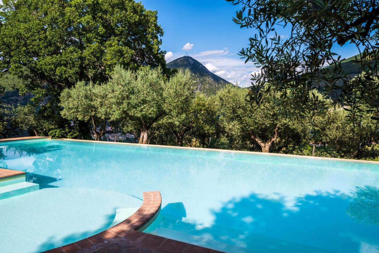 Agriturismo Le Vigne Foligno Bagian luar foto