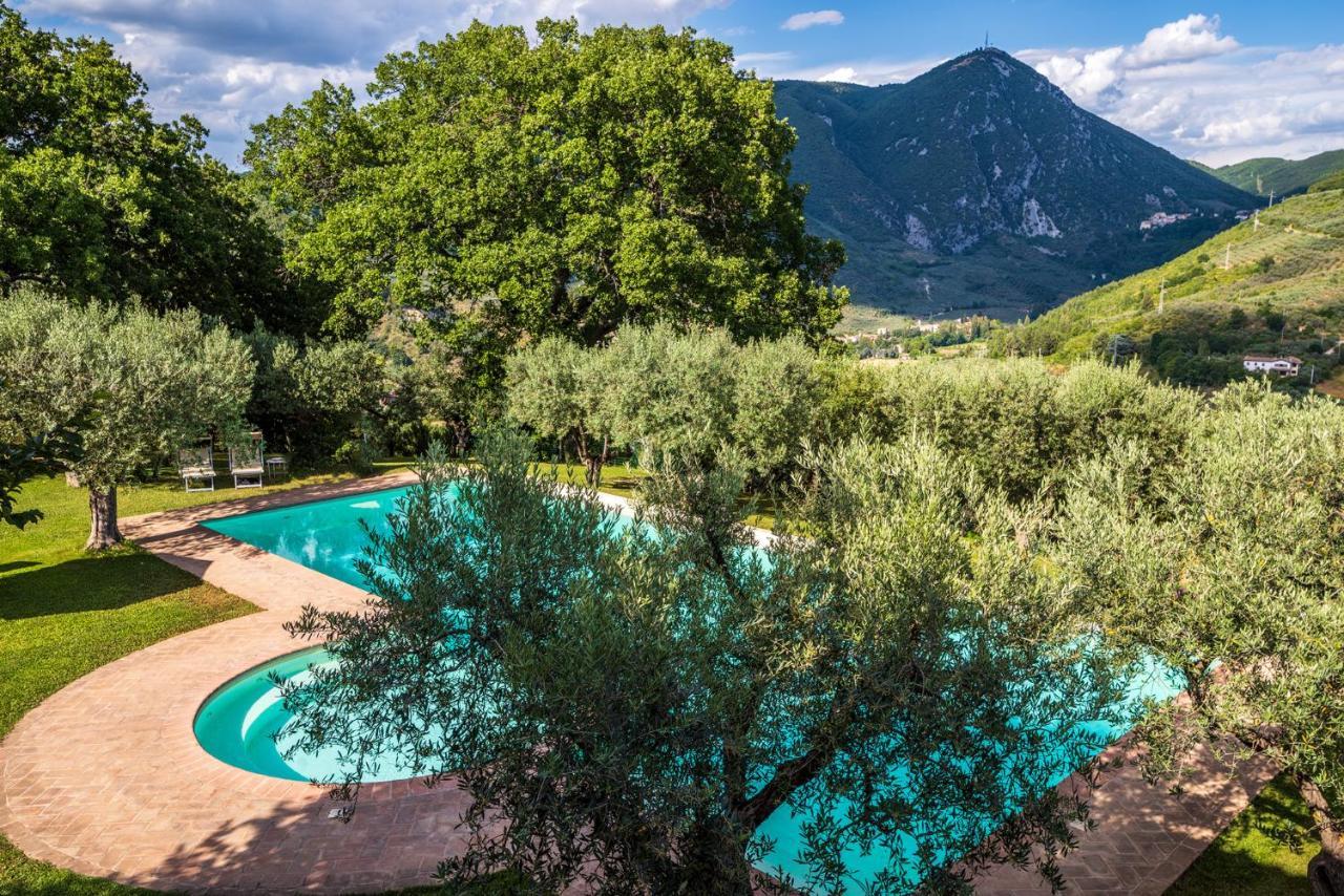 Agriturismo Le Vigne Foligno Bagian luar foto