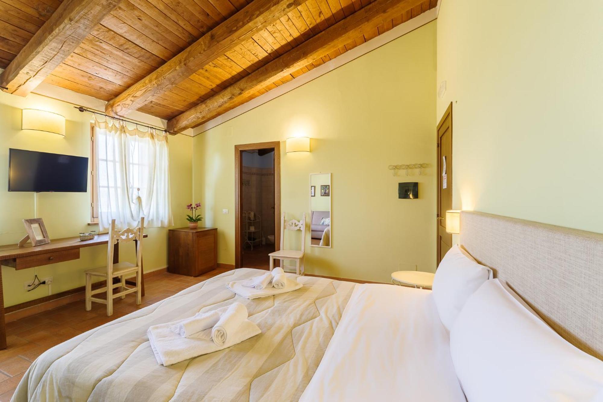 Agriturismo Le Vigne Foligno Bagian luar foto