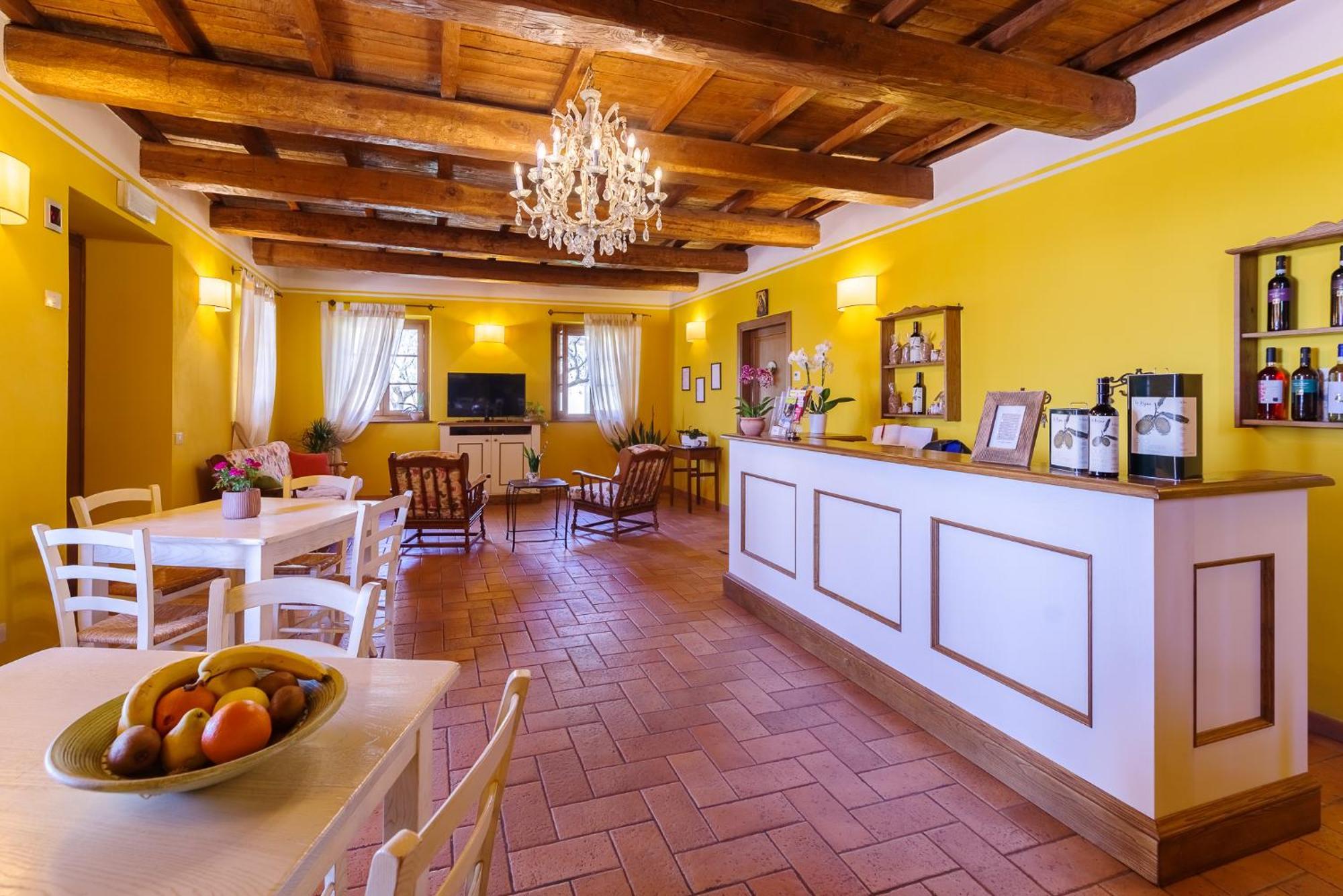 Agriturismo Le Vigne Foligno Bagian luar foto