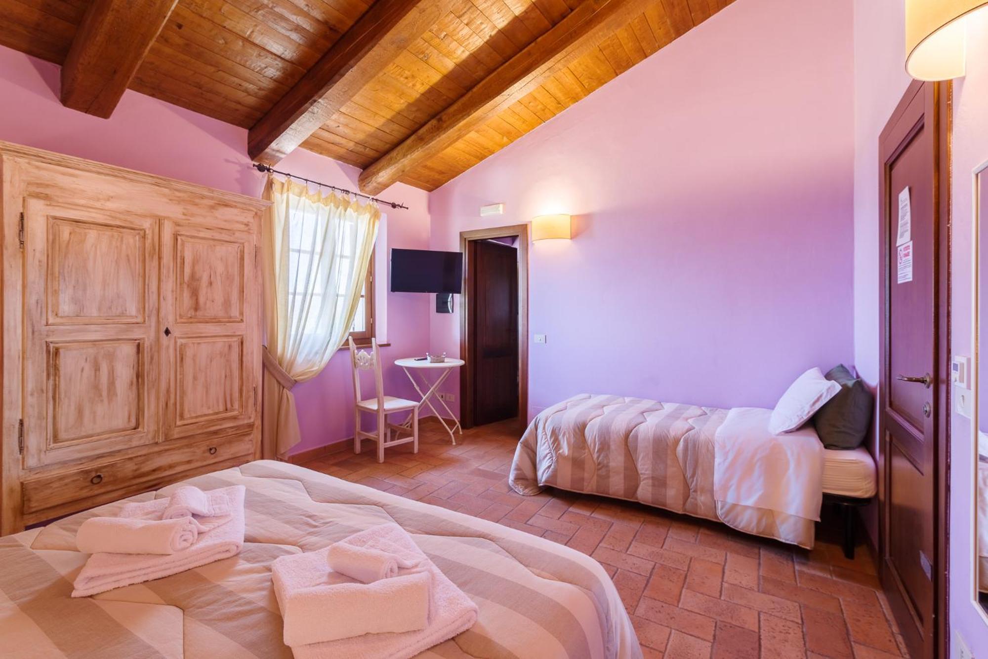 Agriturismo Le Vigne Foligno Bagian luar foto