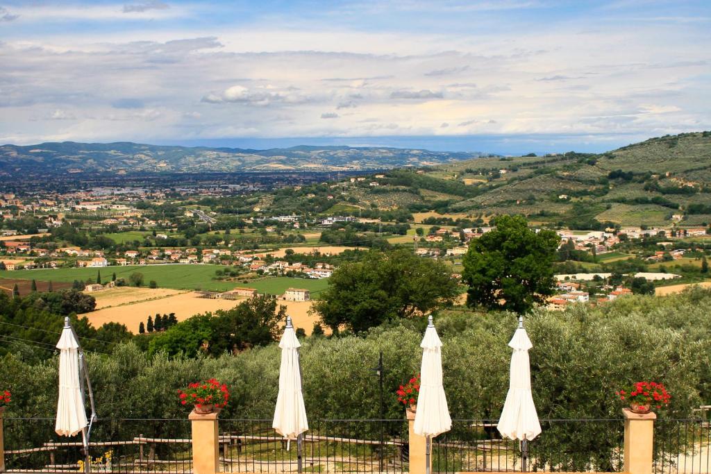 Agriturismo Le Vigne Foligno Bagian luar foto